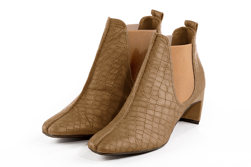Women's camel beige elegant Chelsea ankle boots, with side elastics. Square toe. Medium comma heels - Front view